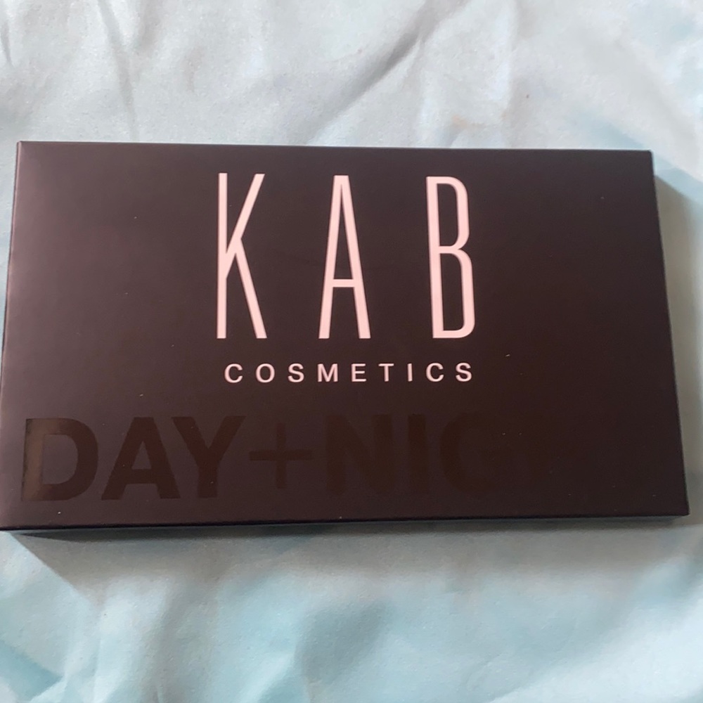 Brand New KAB cosmetics eyeshadow palette